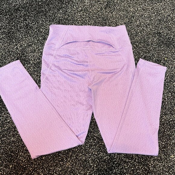 Under Armour Women's Cropped Purple Leggings Size Small - Picture 2 of 6